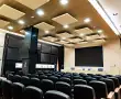 Tratamiento absorbente en auditorio