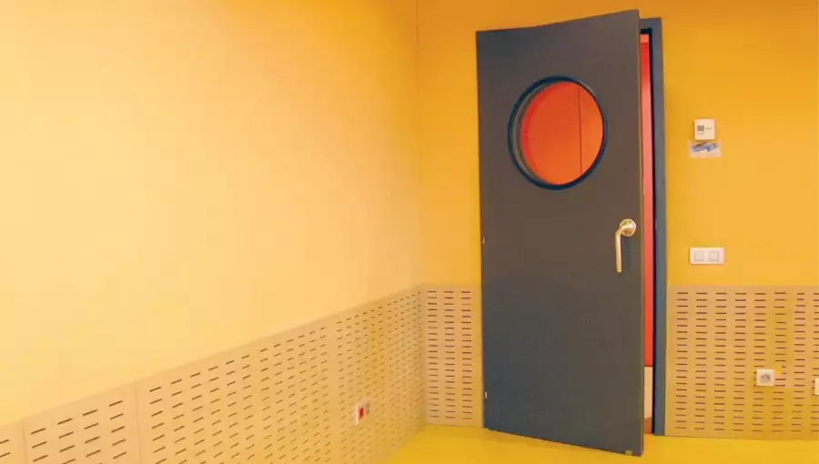 Puerta insonorizada antiruidos