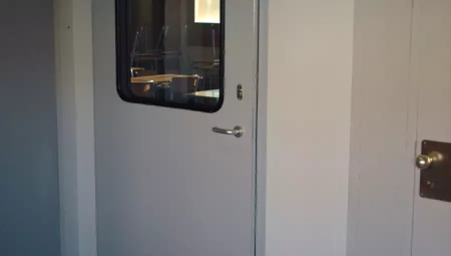 Puerta acústica oficina