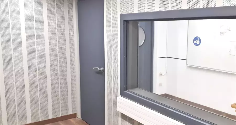 Puerta insonorizada antiruidos