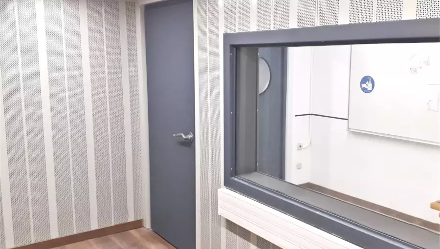 Puerta insonorizada antiruidos