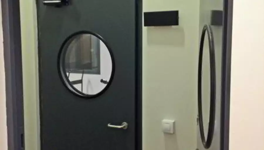 Puerta acústica para despachos