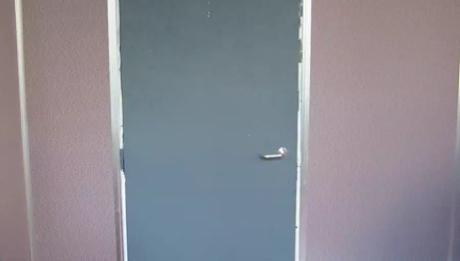 Puerta acústica para despachos