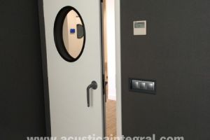 Portes acoustiques pour studio d’enregistrement.