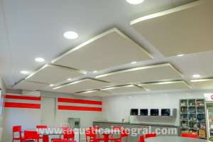 Acoustic conditioning of dining facilities with Acustiart systems.