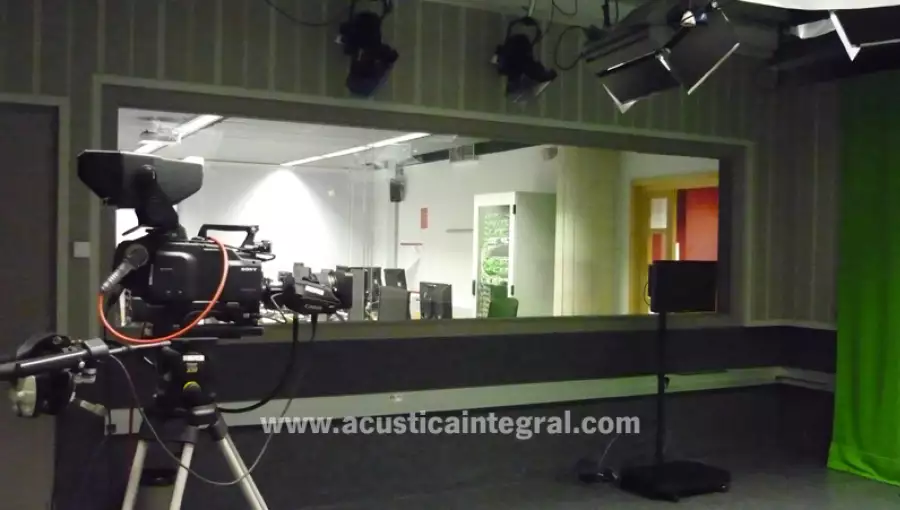 VISOR-ACUSTICO-VR-fa18.jpg