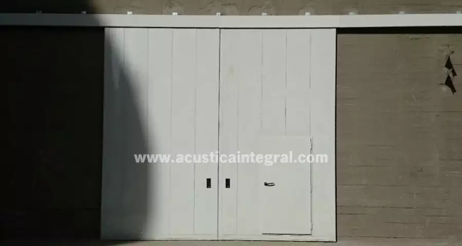 Acustica: https://www.acusticaintegral.com/includes/cache/_CACHE-ca277a857967fe606d8dd2a2fe4ff37b_900x480.jpg