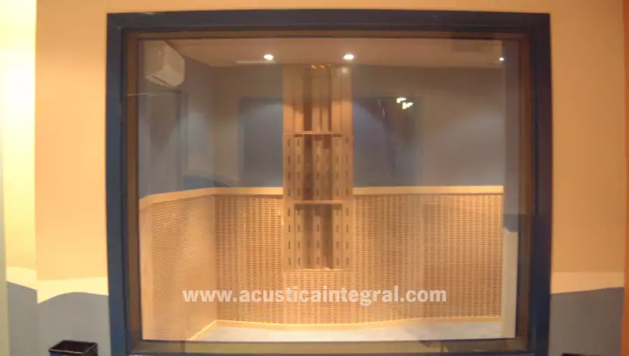 VISOR-ACUSTICO-VR-fa08.jpg